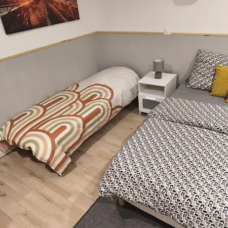 Chic Avec Parking Au Centre Apartmán *