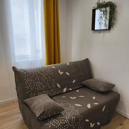 Chic Avec Parking Au Centre Apartmán Charleville-Mézières